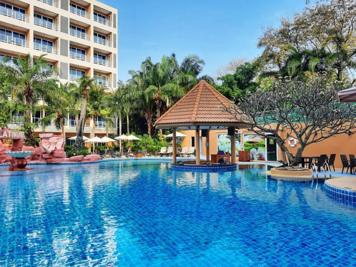 Nova Platinum Hotel Pattaya Exterior photo