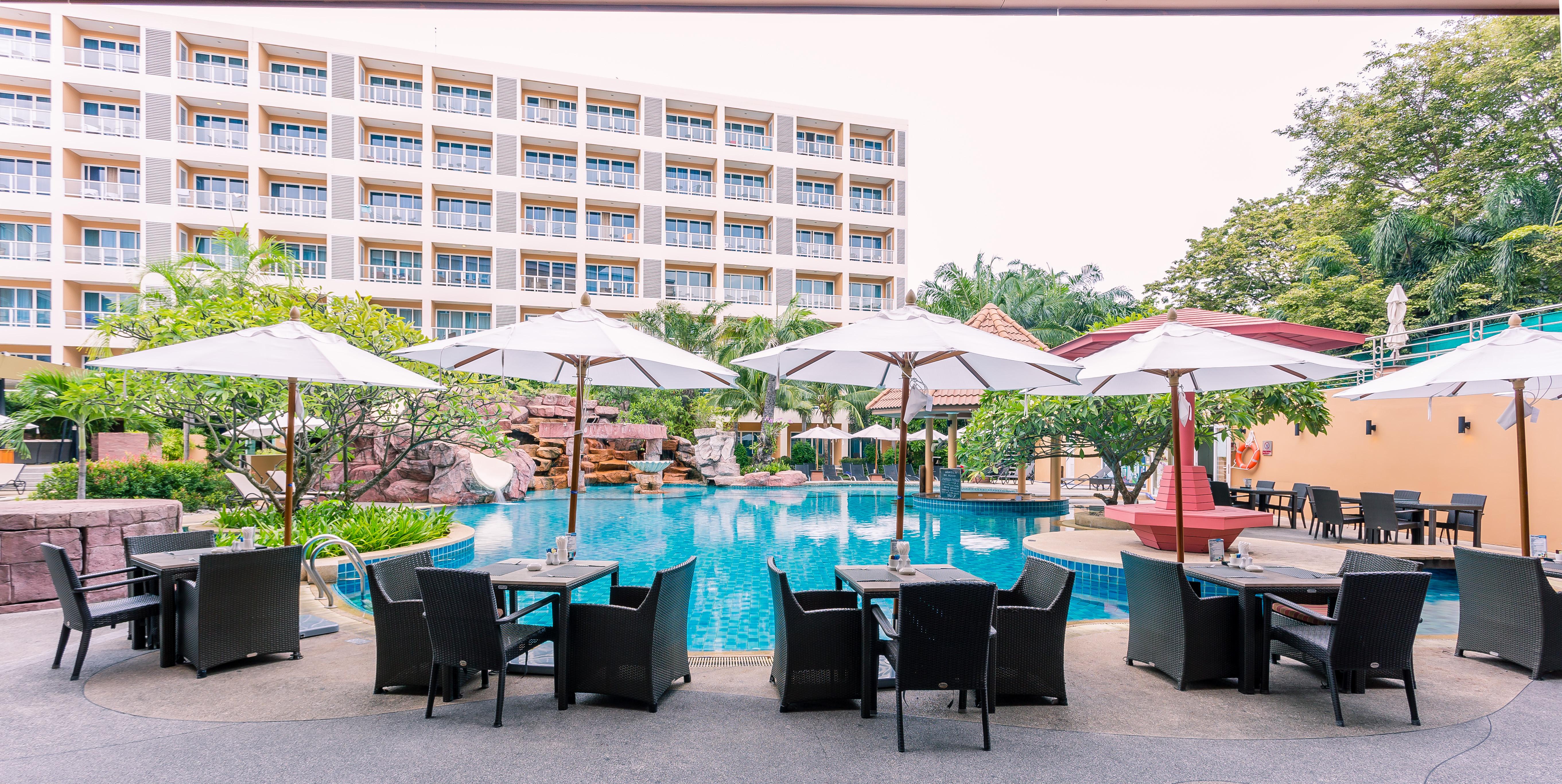 Nova Platinum Hotel Pattaya Exterior photo